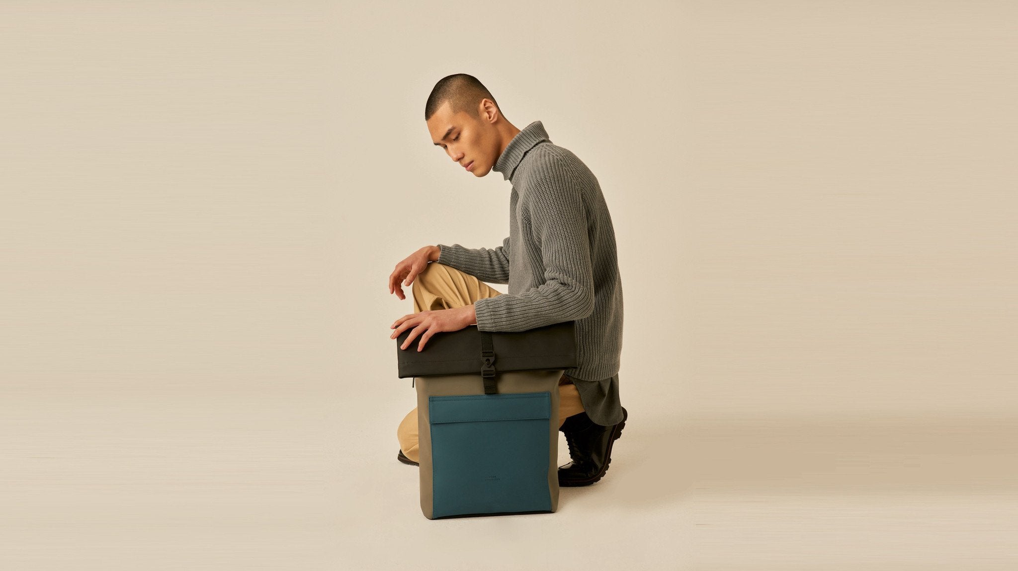 Ucon Acrobatics Jasper Lotus Dark Grey Petrol