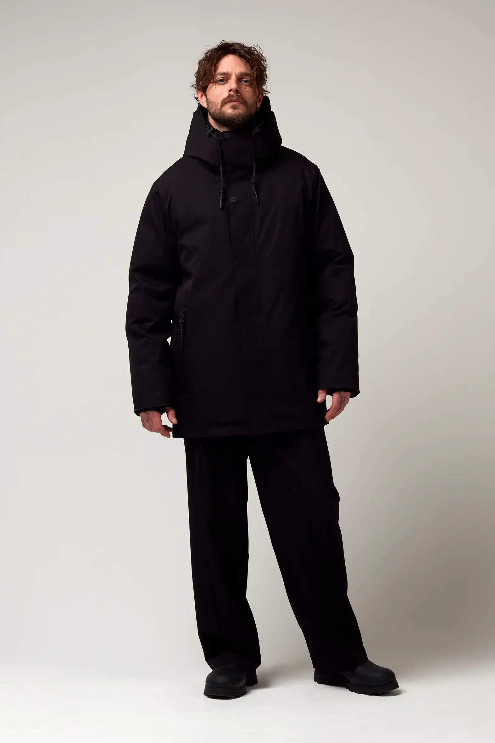 Coro Deep Black Mantel