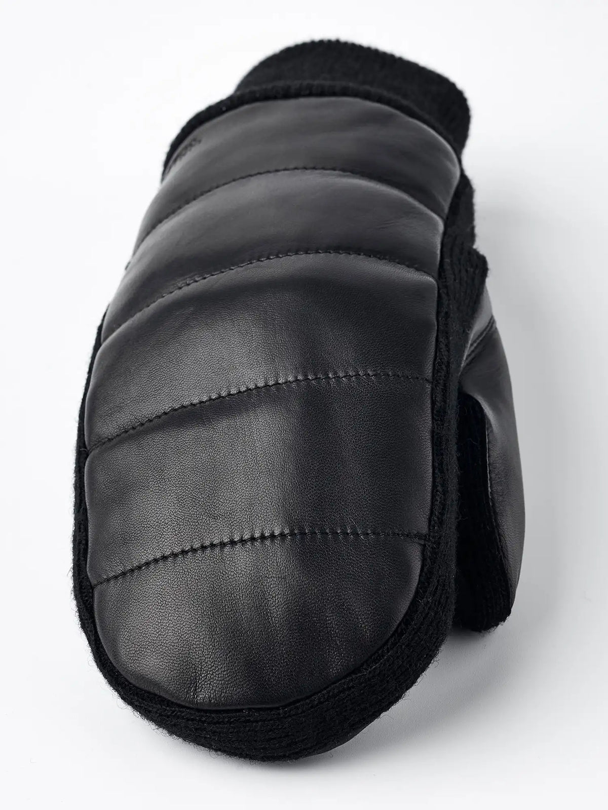 Jeanne Mitt Black Gloves by Hestra, women's leather mittens for autumn and winter, featuring high-quality wool and recycled materials.