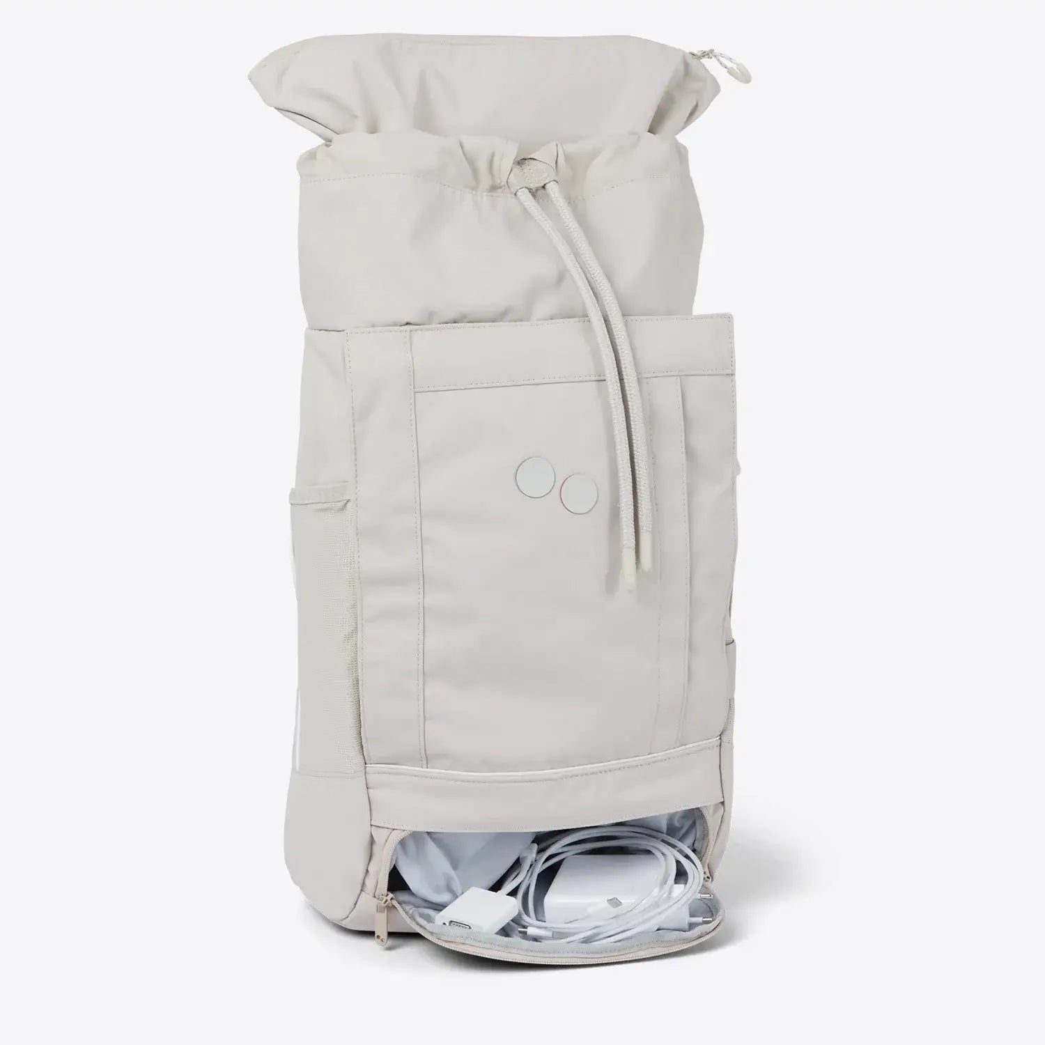 Blok Medium Cliff Beige Backpack with drawstring closure and multiple compartments, water repellent design.