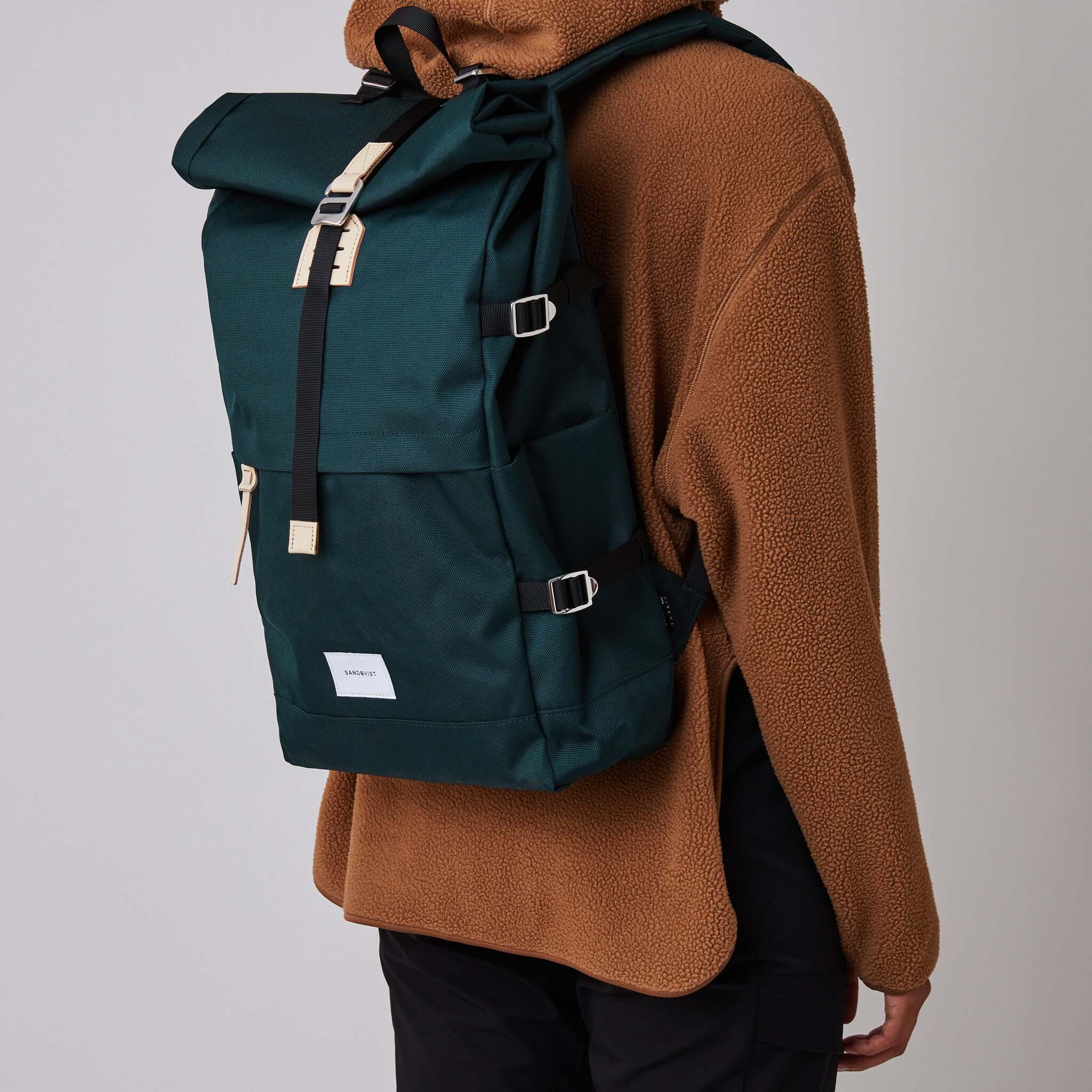 BERNT-DarkGreen-SQA1371-01f1