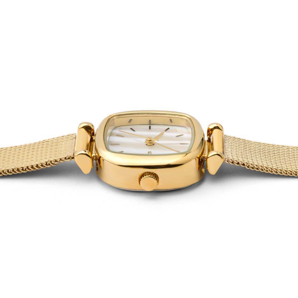 FLAT-LOW_Moneypenny-Royale---Gold-White---KOM-W1245