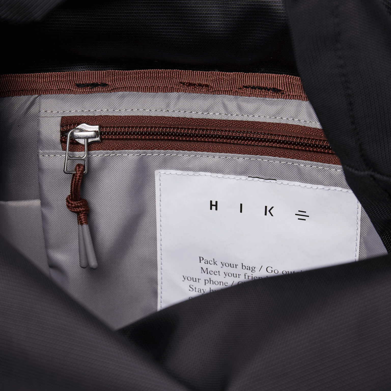 FOREST-HIKE-Black-SQA6003-06