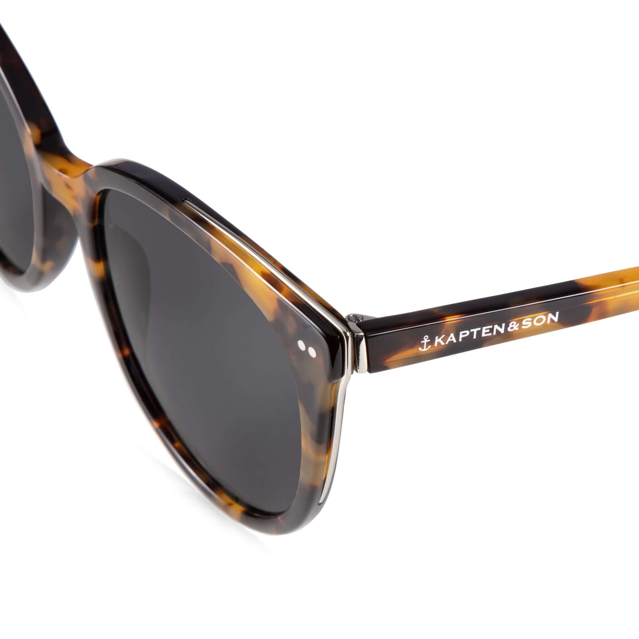 manhatten-dark-tortoise-black-03detail