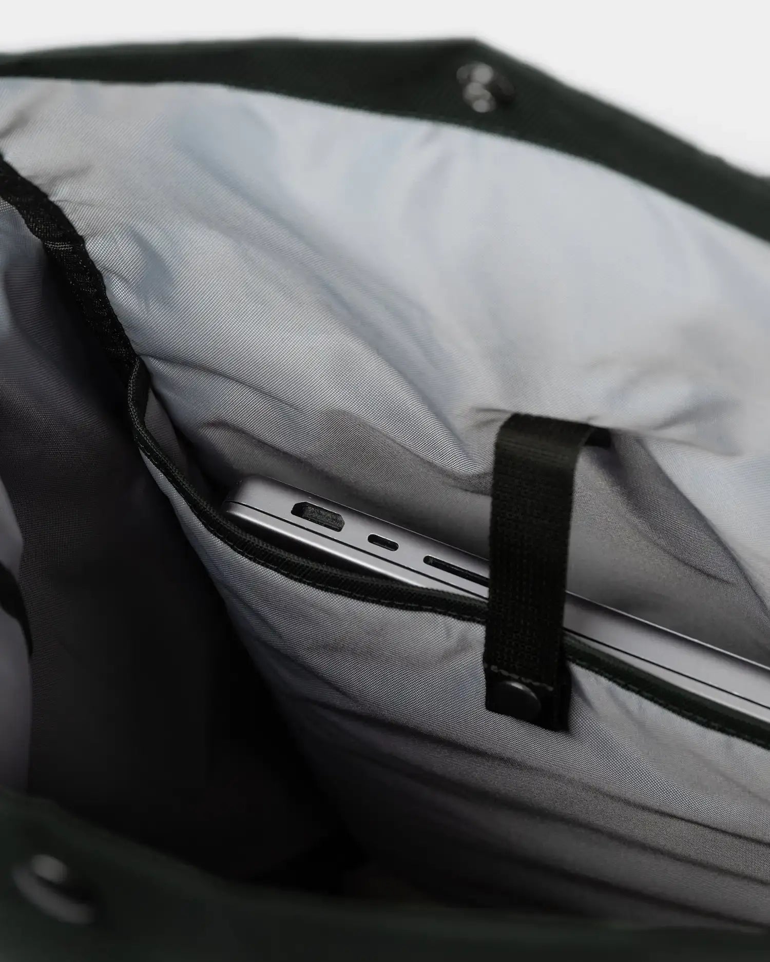 Sandqvist Ground Rolltop Backpack L Black_6