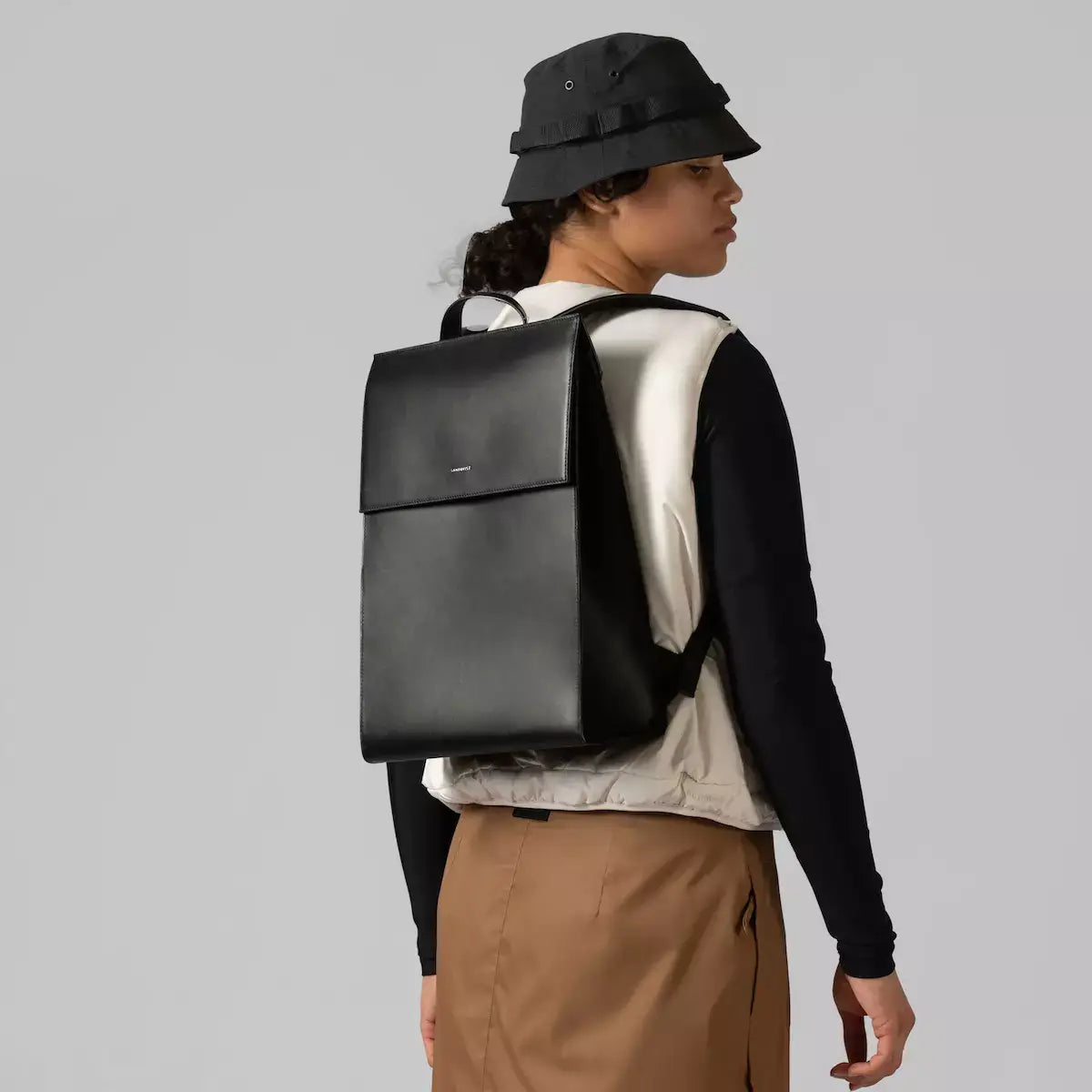 Sandqvist Lovis Black_3