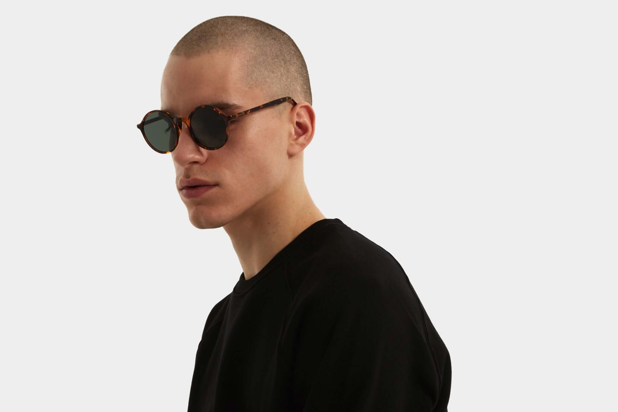 SS20_Faces_0156_KOM-S3250_-_Madison_Tortoise