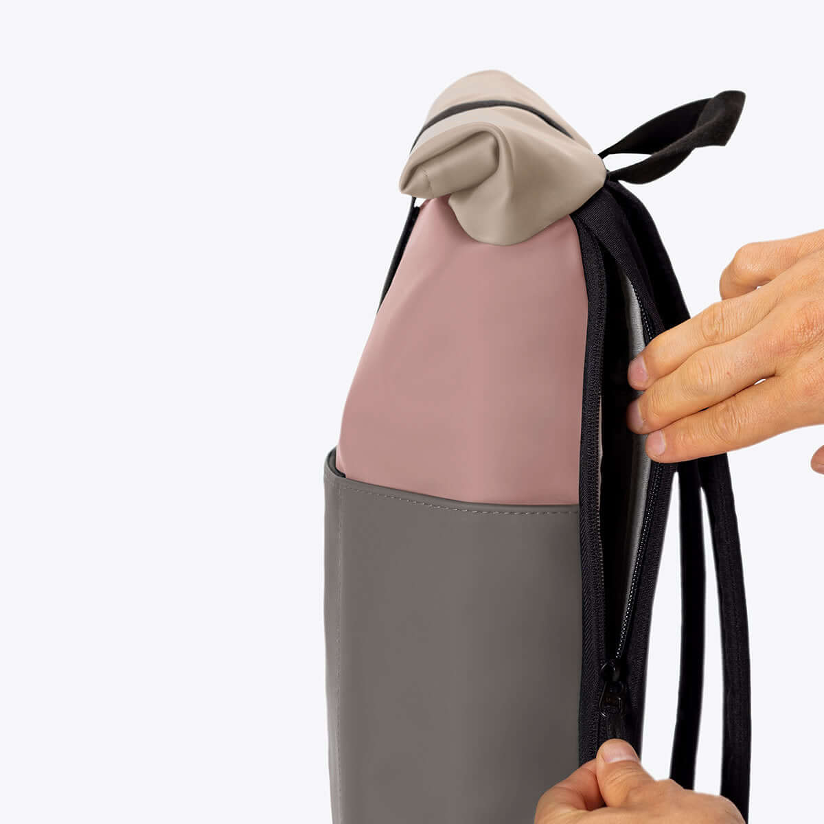 UA_Hajo-Mini-Backpack_Lotus-Series_Rose-Grey_05