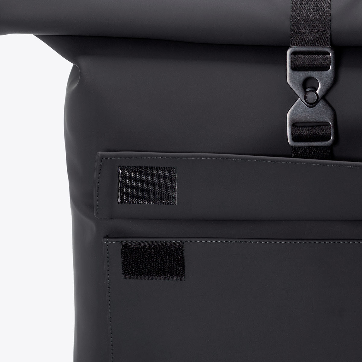 UA_Jasper-Mini-Backpack_Lotus-Series_Black_07