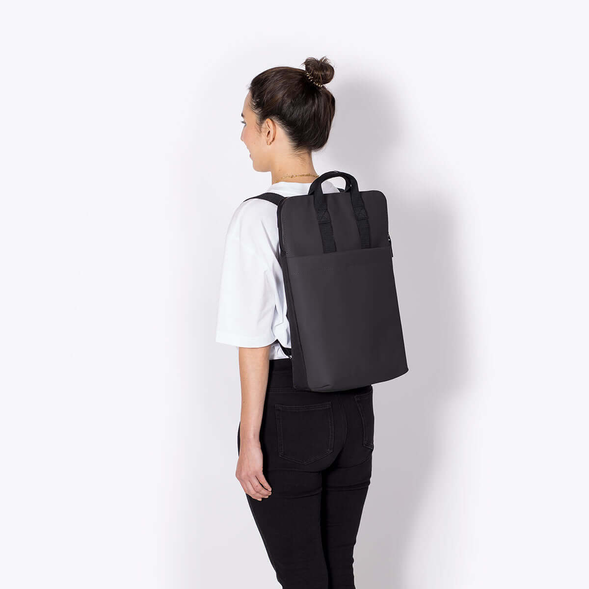 UA_Masao-Medium-Backpack_Lotus-Series_Black_09