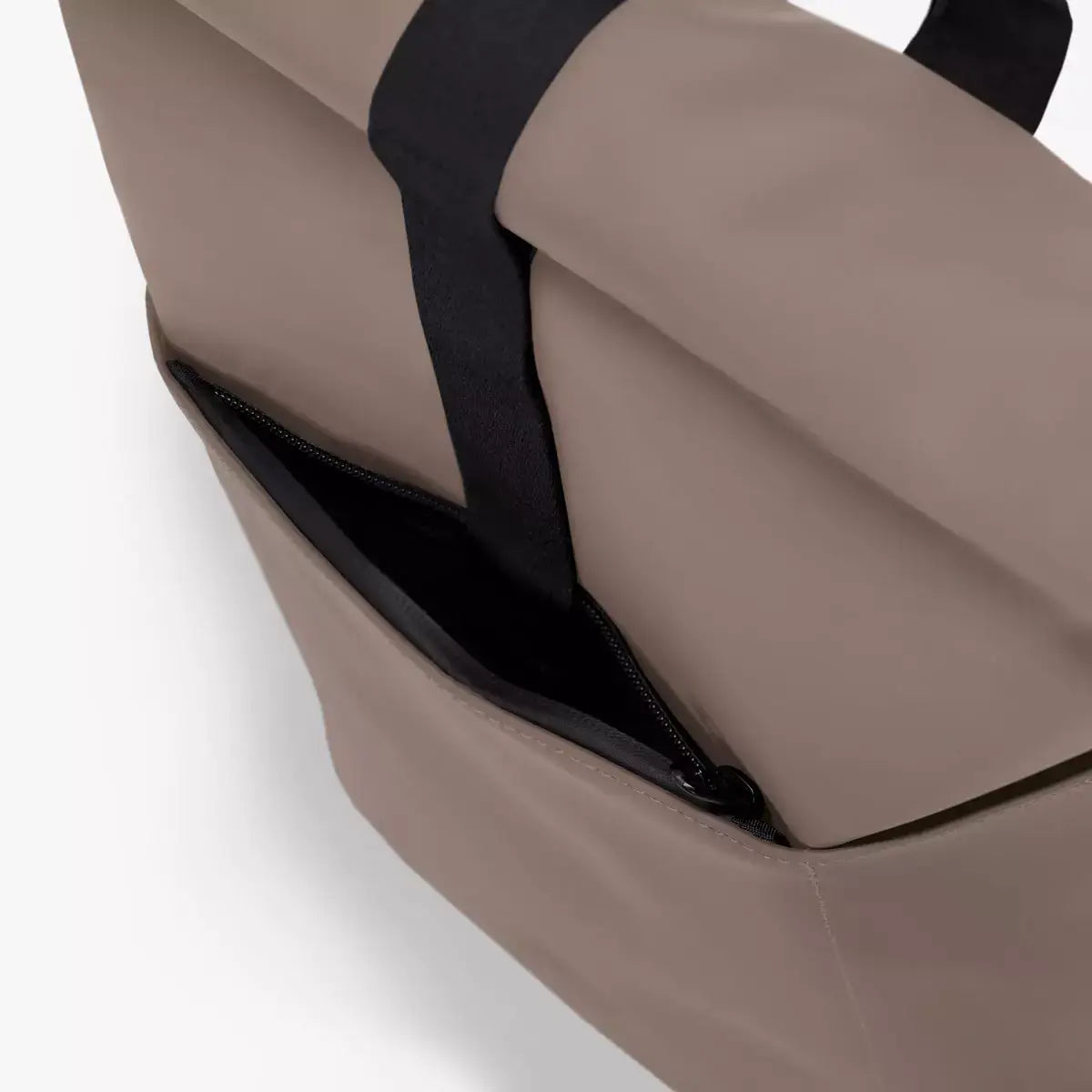 Ucon Acrobatics Hajo Mini Lotus Infinity Dark Sand_7