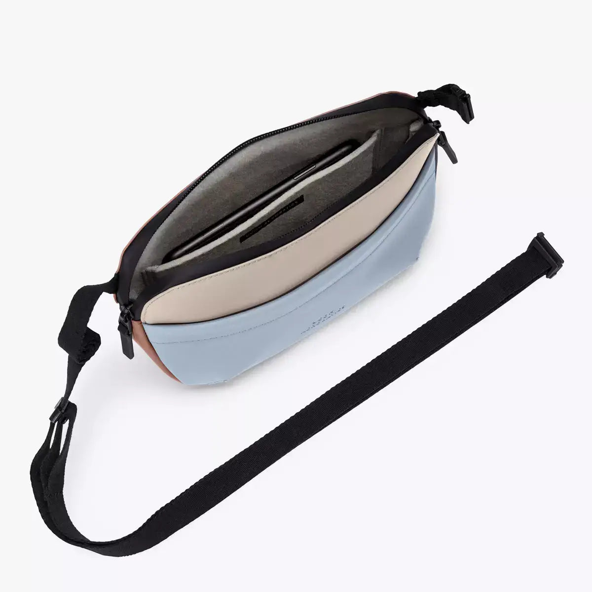 Ucon Acrobatics Melvin Medium Bag Lotus Infinity Light Sand Fog Blue_5