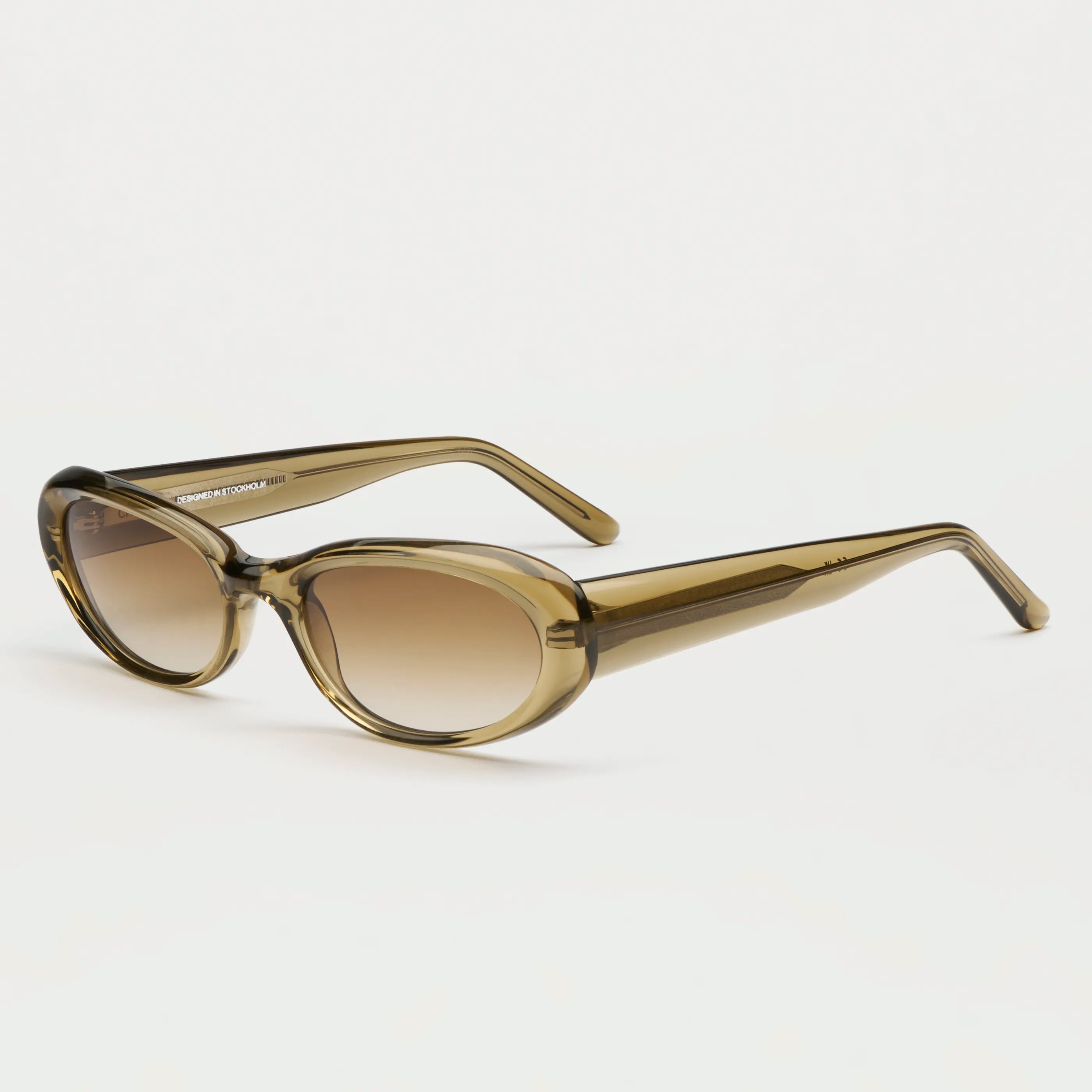 09 Core Green Sunglasses in stylish design, featuring anti-scratch lenses and 100% UVA/UVB protection.