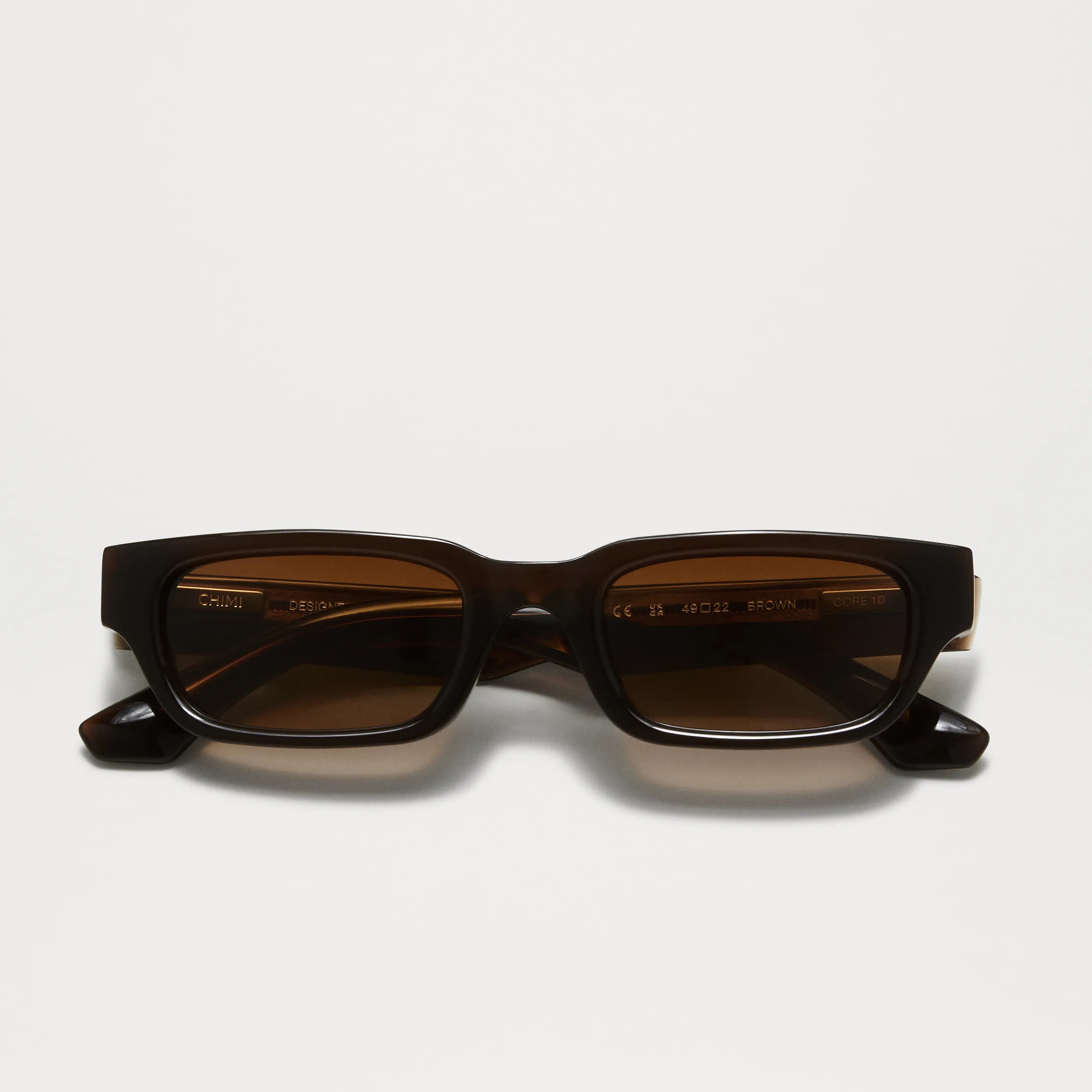 10 Core Brown Sunglasses, durable unisex sunglasses with anti-scratch lenses and UVA/UVB protection.