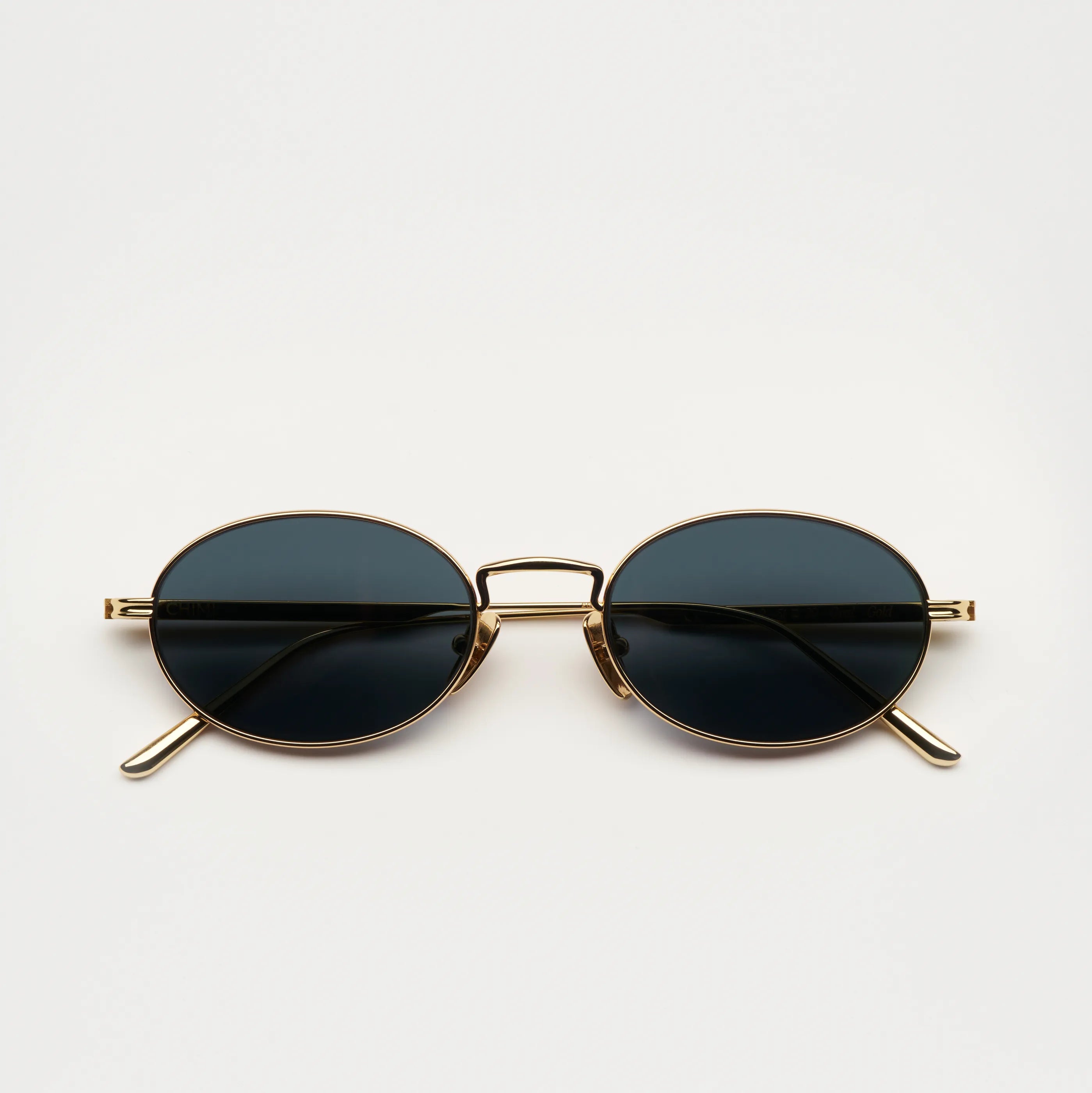Oval Gold Sunglasses - Eco-friendly UV Protection – Thunderkraft