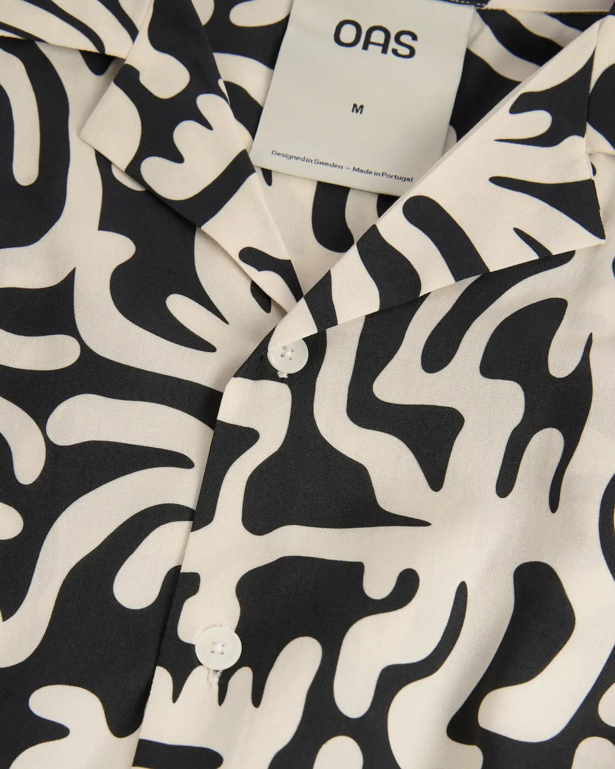 Loefy Rocco Shirt featuring a resort collar and lightweight, breathable design, perfect for warm weather.