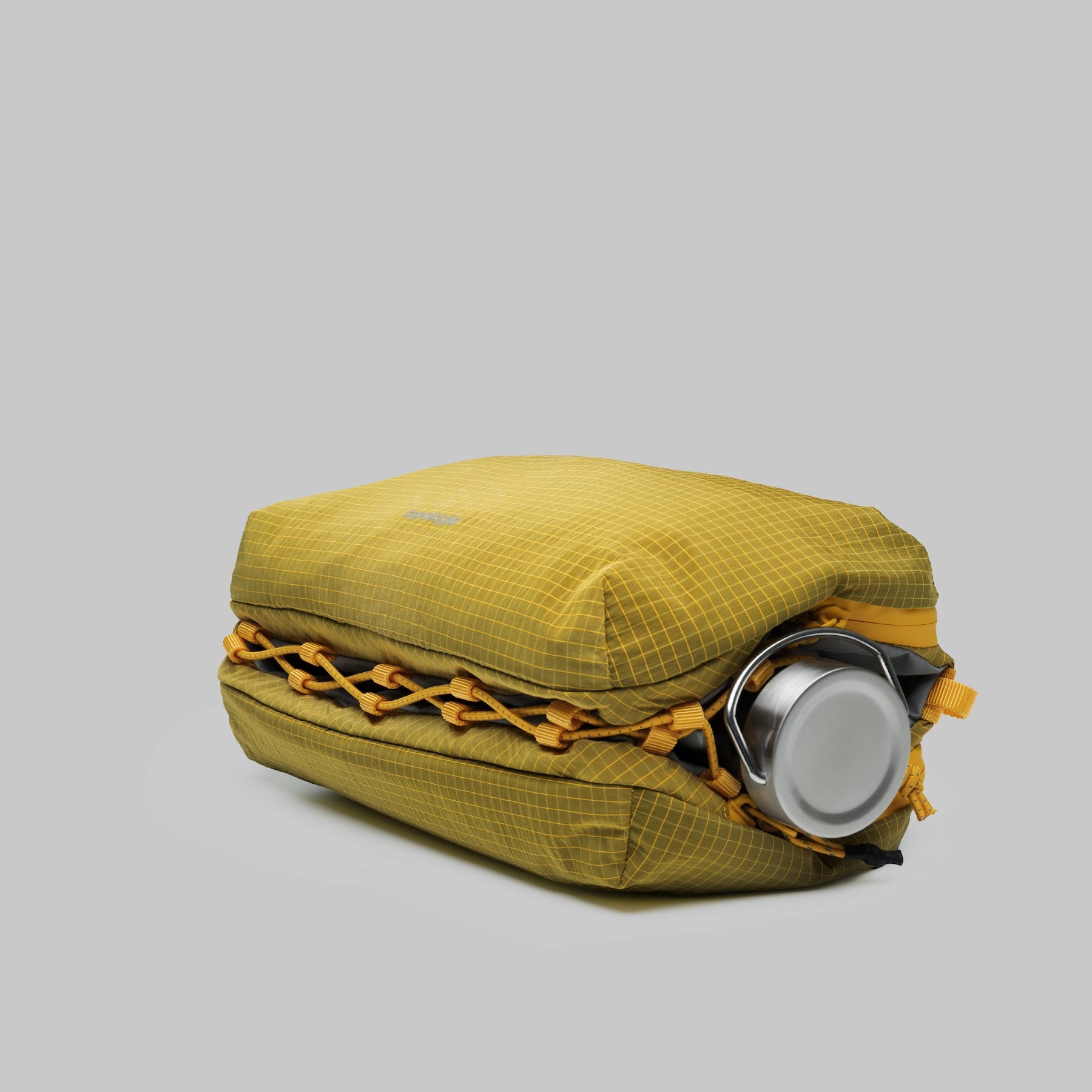 Bottle Sacoche Large Mustard Vintage Ripstop Bag with water repellent fabric and bottle holder.