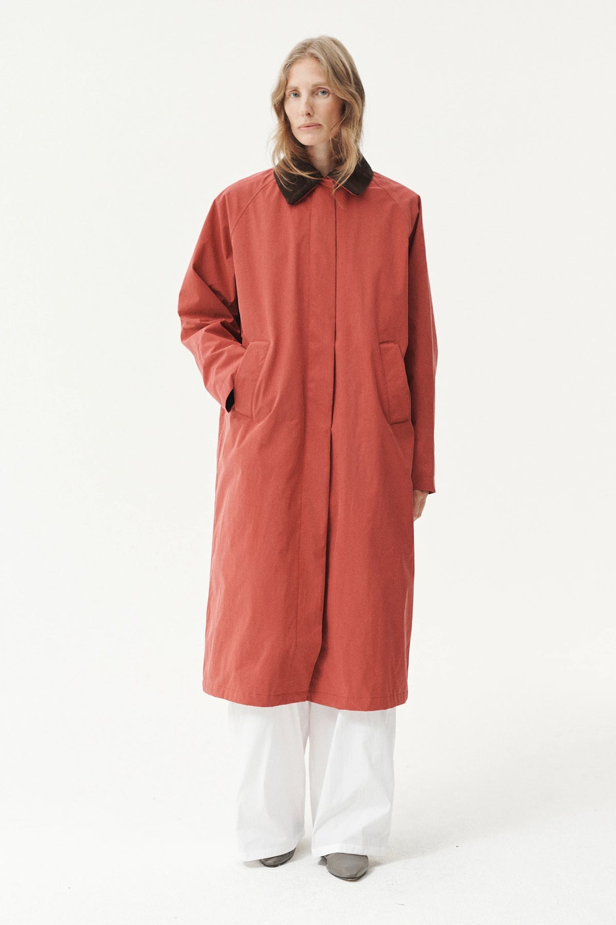 Long Coach Washed Tencel Women Faded Cherry AW26 Mantel