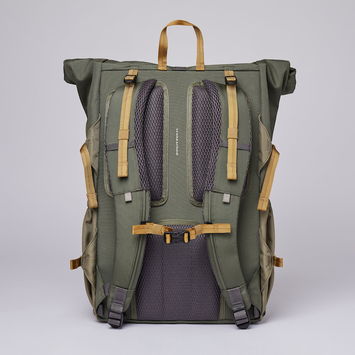FOREST-HIKE-TrekkGreenLeafGreen-SQA6092-03