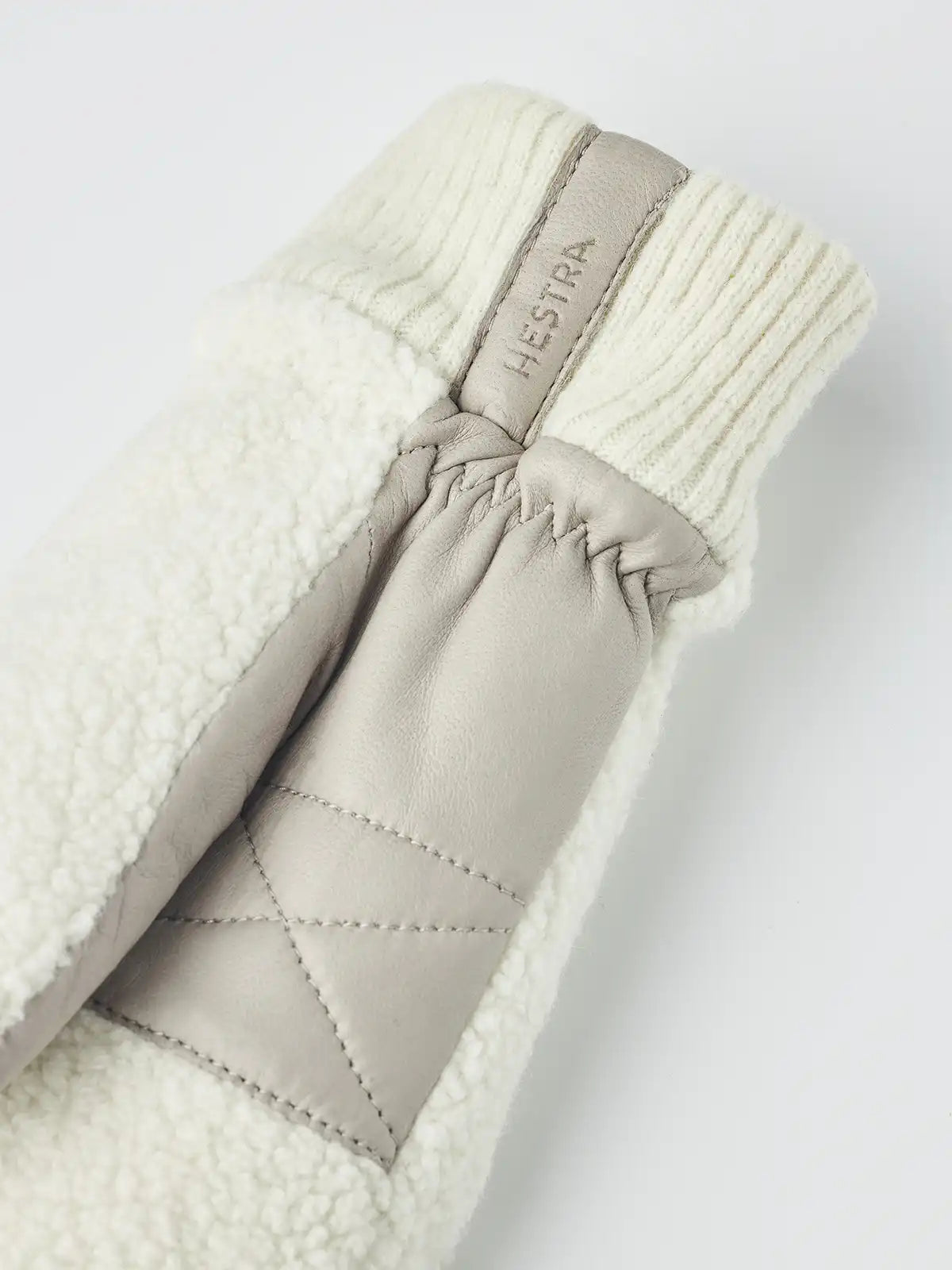 Hestra Emilia Offwhite Natural Grey_2