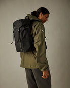 Jonatan Black-10