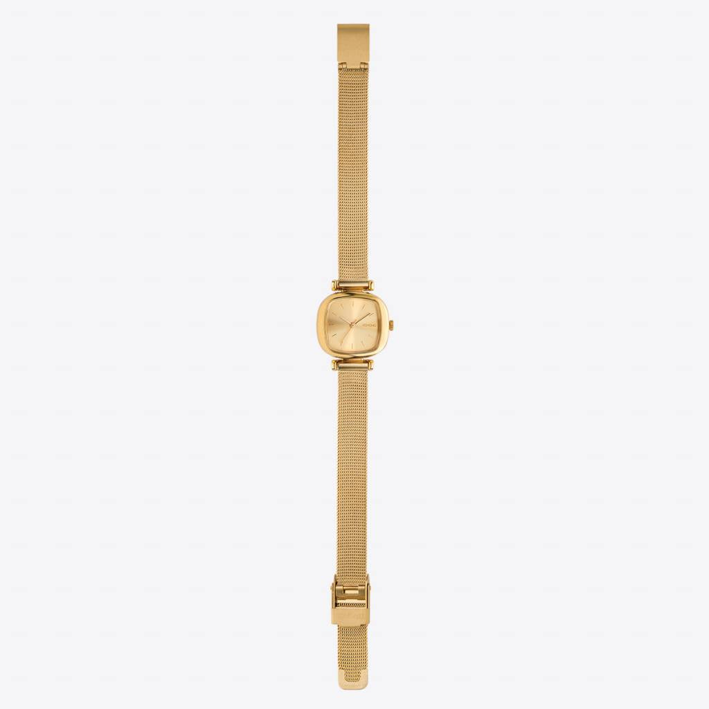 Moneypenny Royale Gold2