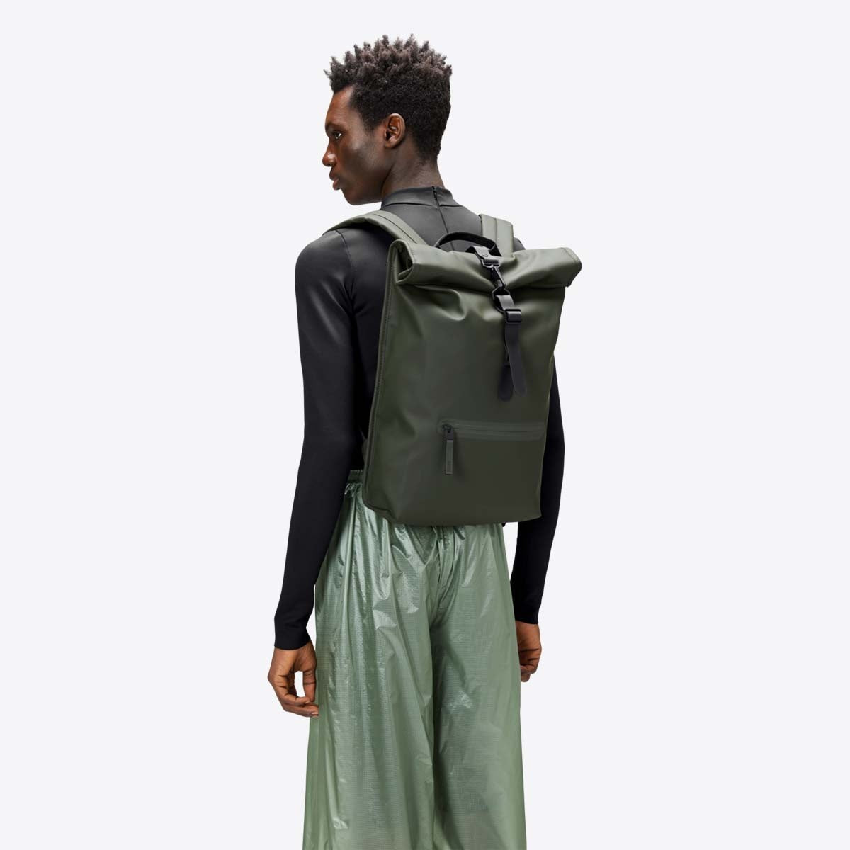 Rains Rolltop Rucksack Green_3