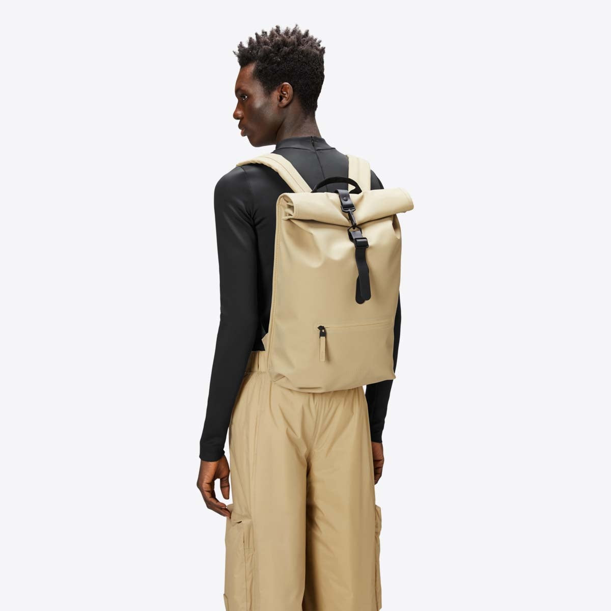 Rains Rolltop Rucksack Sand_3