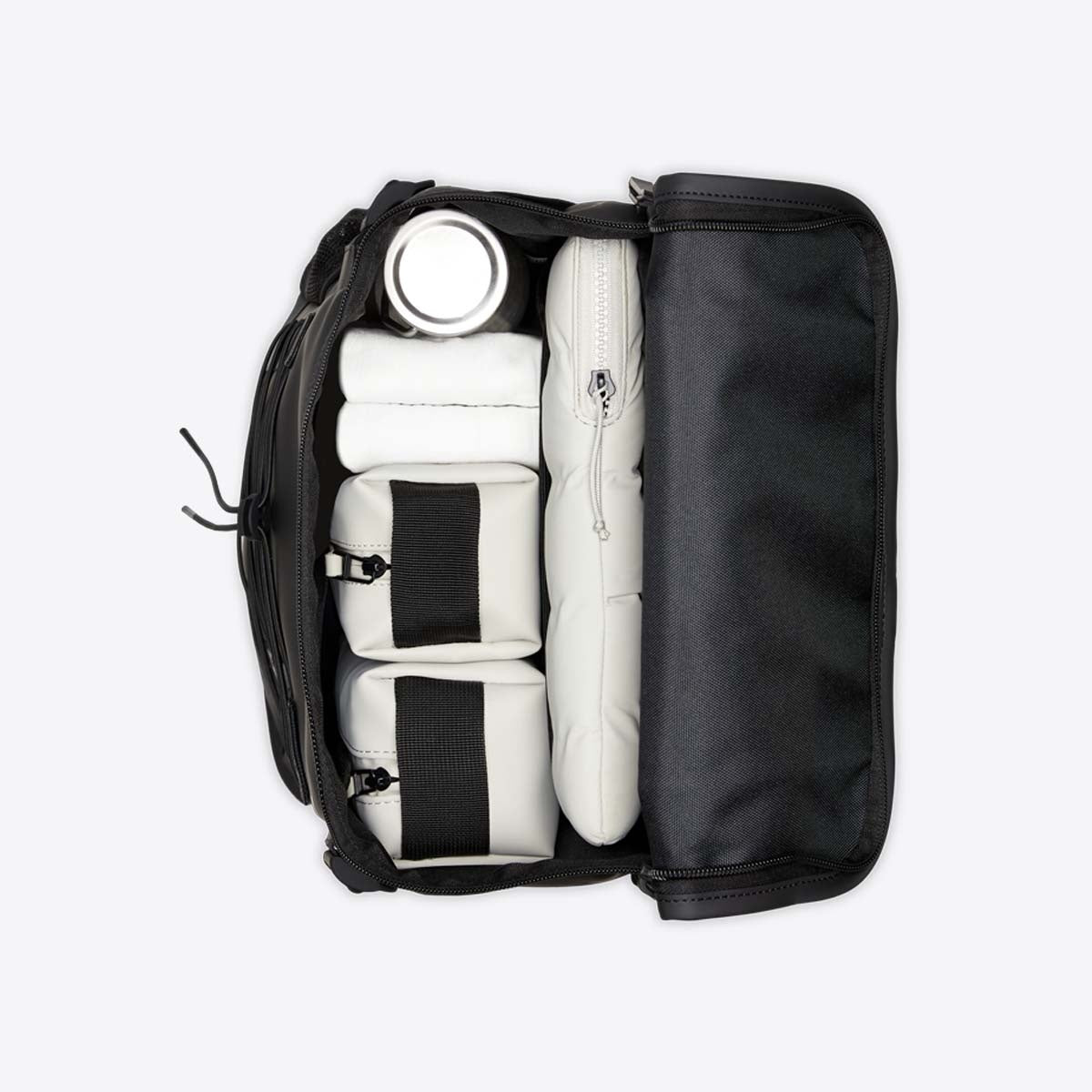 Rains Trail Mountaineer Bag Black_3