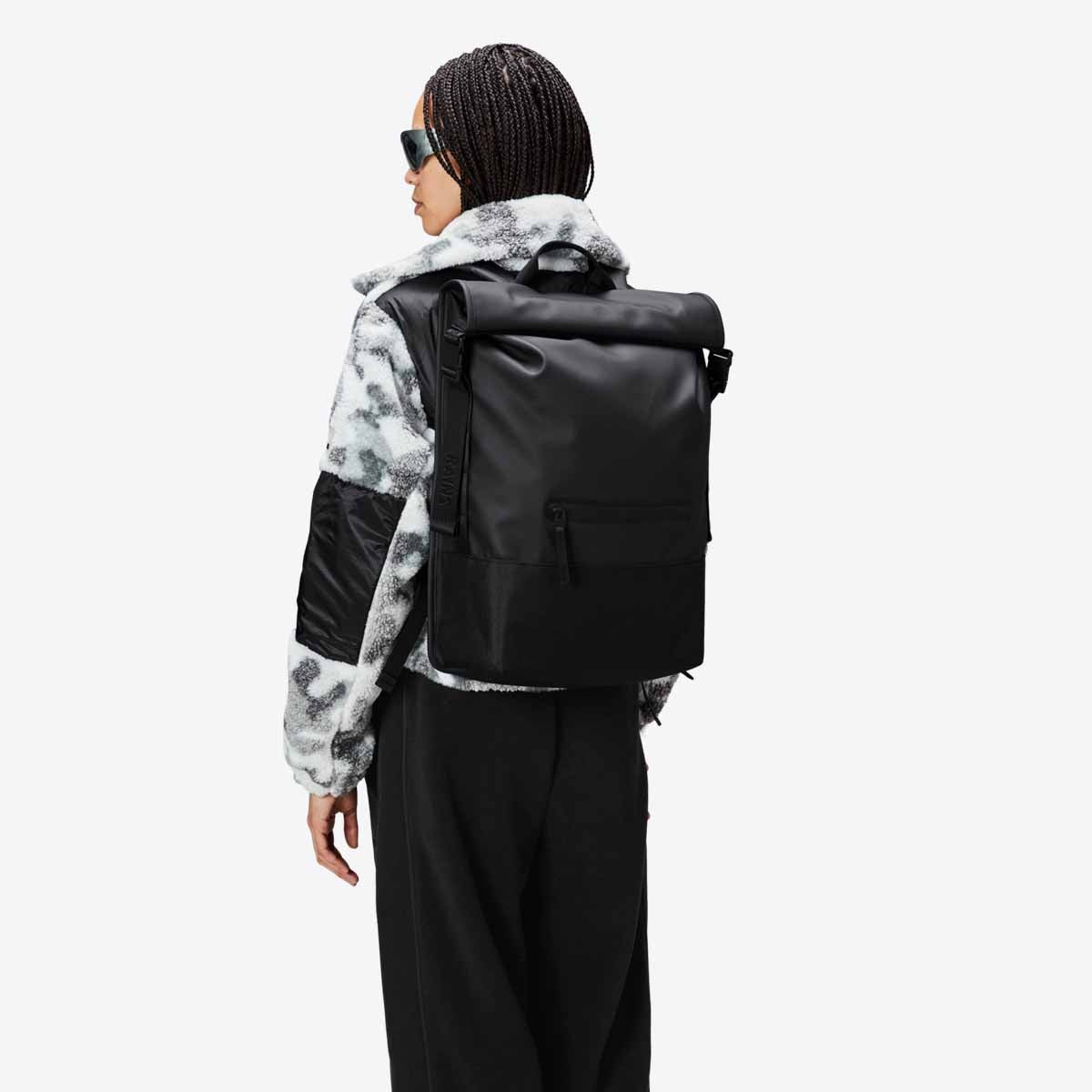 Rains Trail Rolltop Backpack Black_4