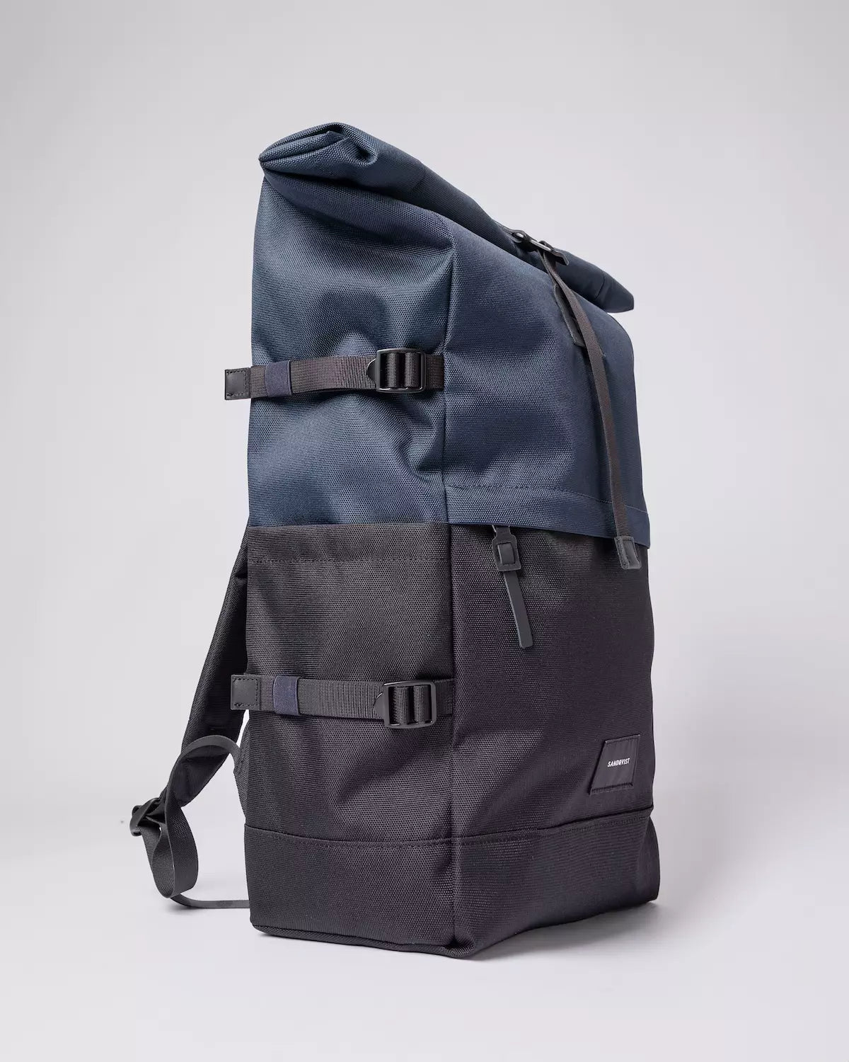 Sandqvist Bernt Multi Black Navy_1