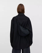 Sandqvist Curve Crossbody Round S Black_13