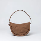 Sandqvist Curve Crossbody Round S Dark Taupe_1