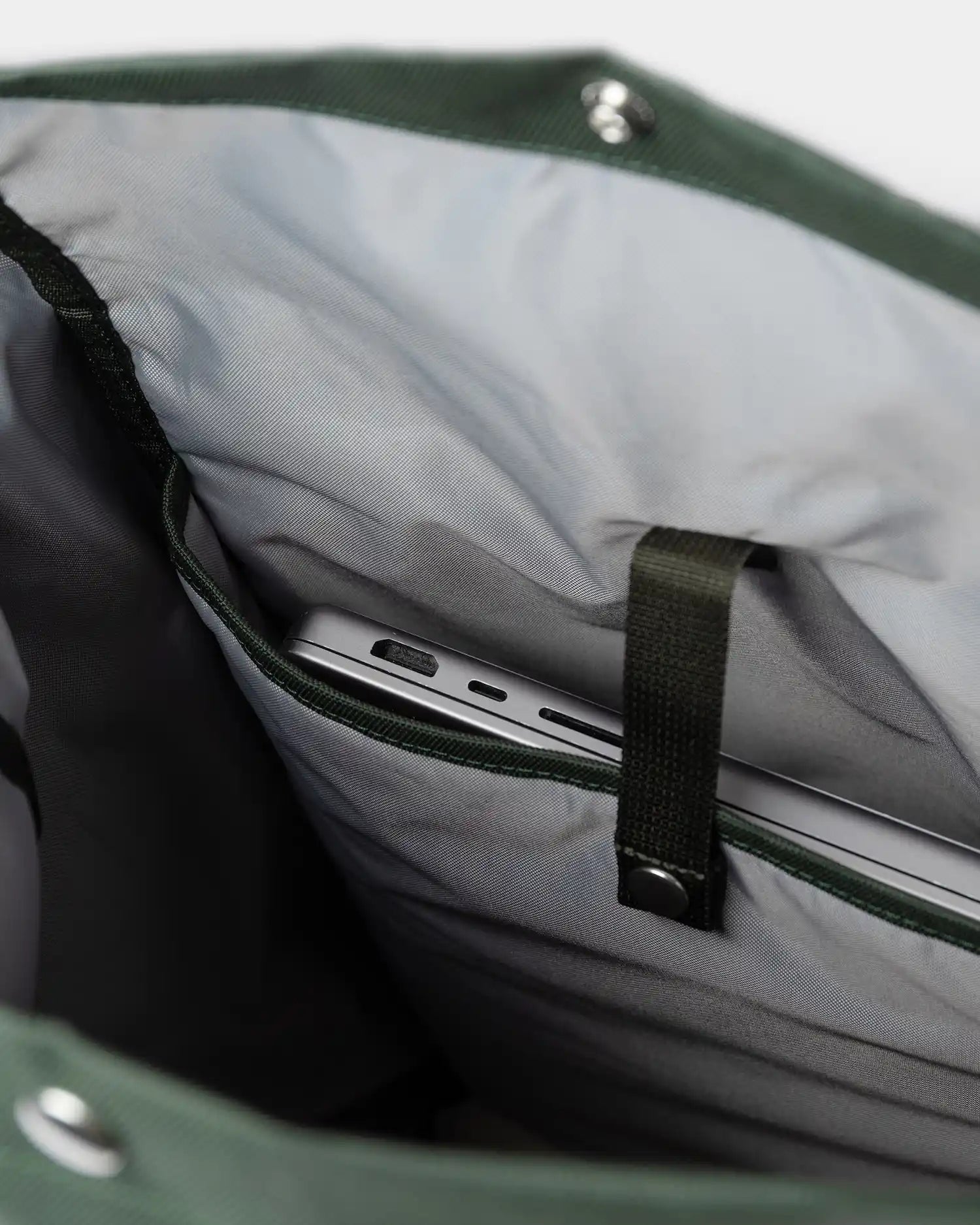 Sandqvist Ground Rolltop Backpack L Dawn Green_4