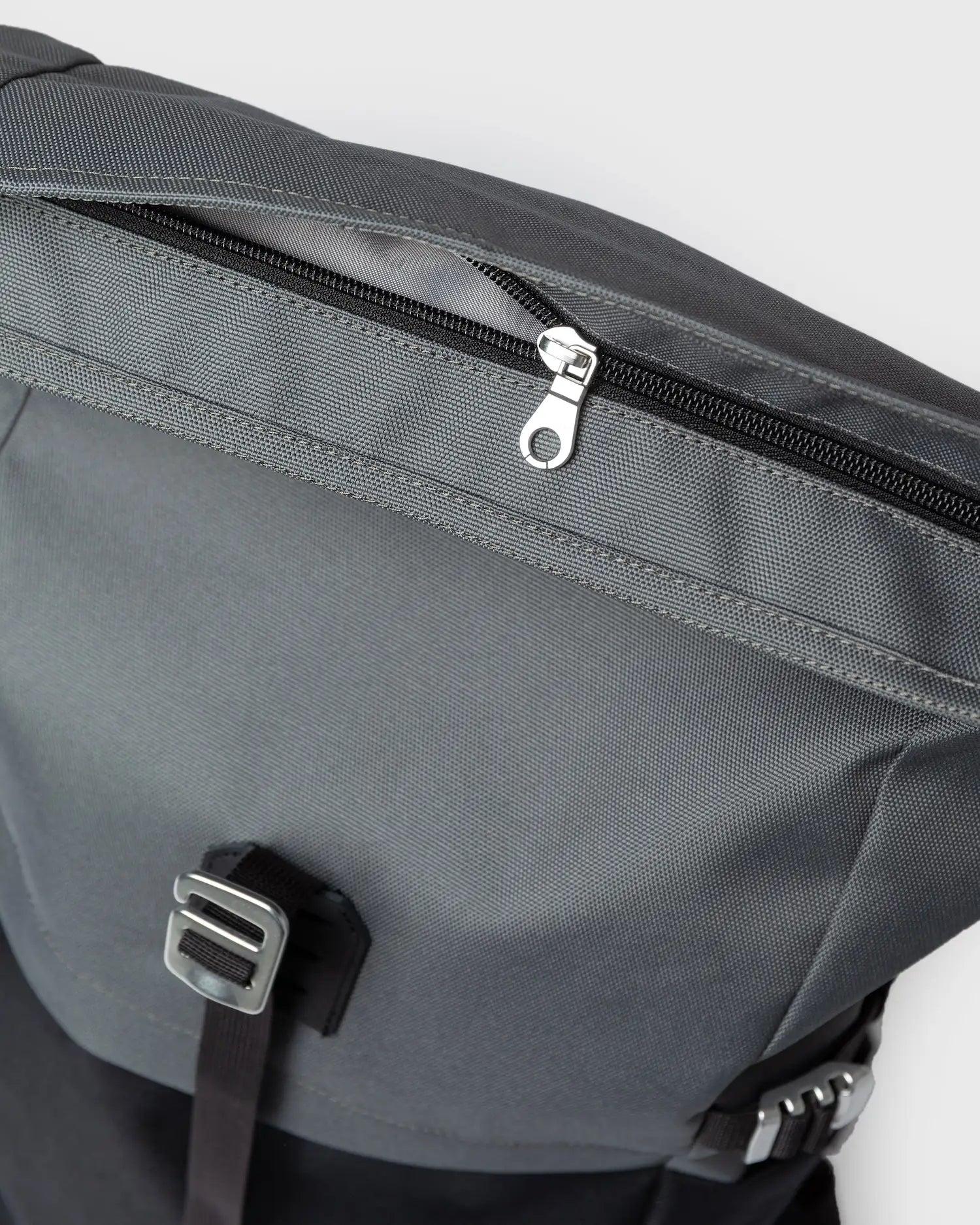 Sandqvist Icon Rolltop Backpack M Multi Dark_8