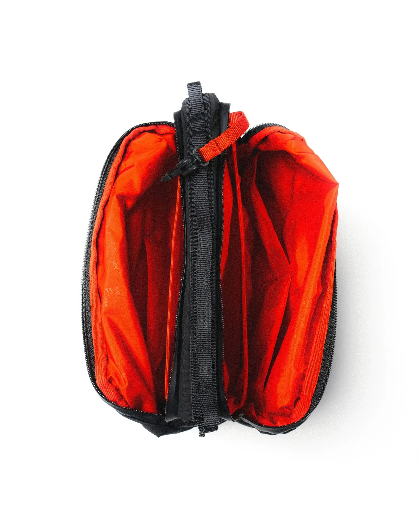 Topologie Bottle Sacoche Large Black Tech Sateen_2