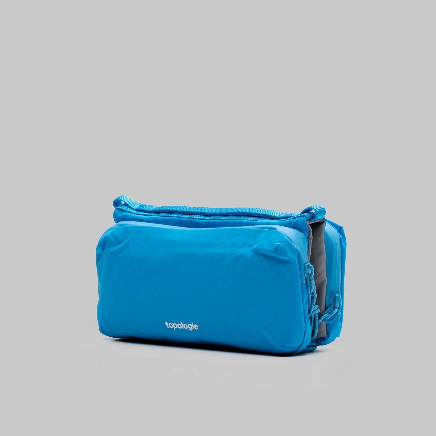 Topologie Bottle Sacoche Medium Atomic Blue Papery-02