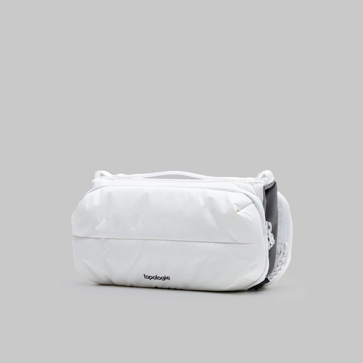 Topologie Bottle Sacoche Medium Marshmallow Puffer-02