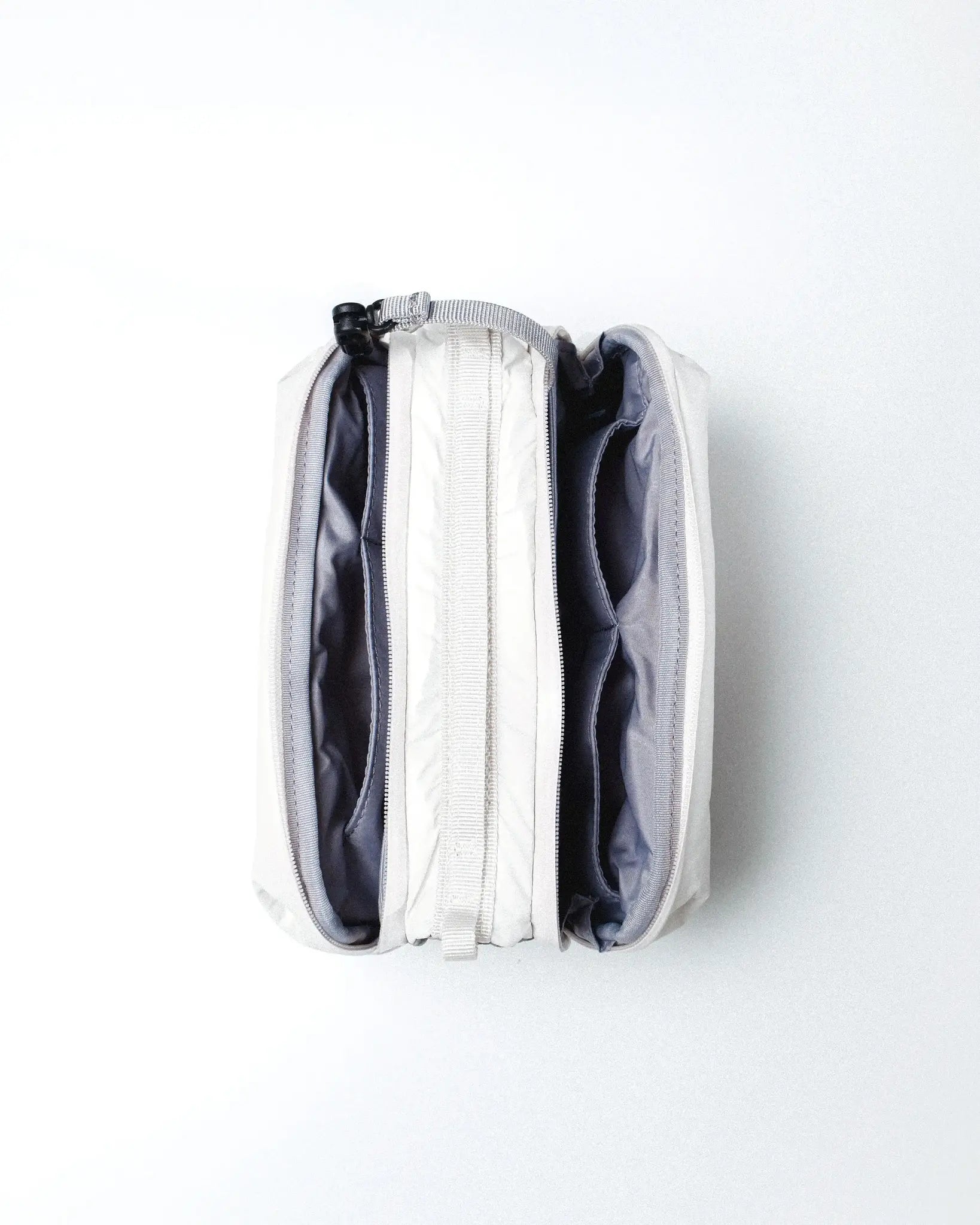 Topologie Bottle Sacoche Medium Offwhite Puffer_2