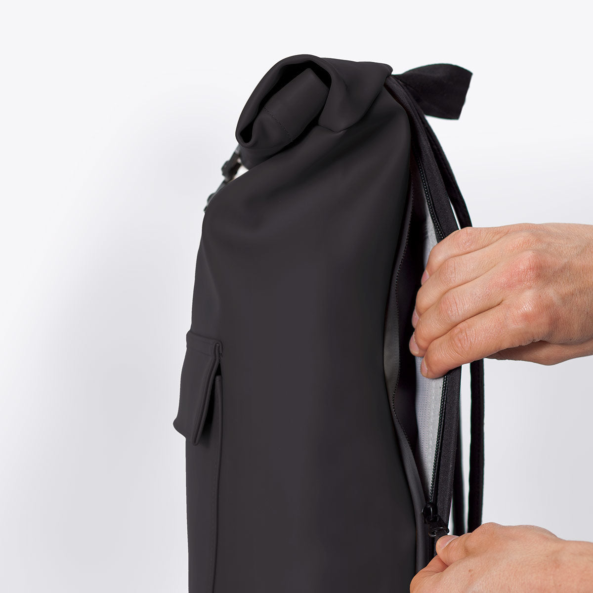 UA_Jasper-Mini-Backpack_Lotus-Series_Black_05