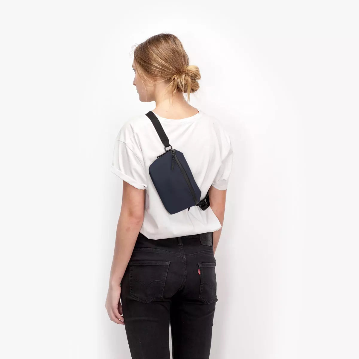 Ucon Acrobatics Jona Medium Lotus Infinity Dark Navy_7